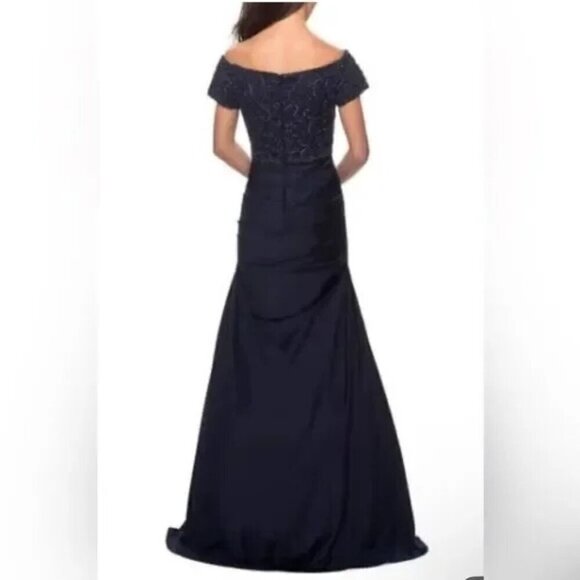 NWT La Femme Off the Shoulder Beaded Satin Trumpet Gown In Navy Size  Women's Si - Picture 2 of 11